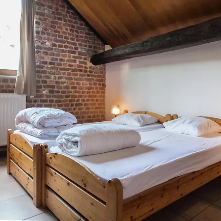 Tatil Evi Mansion With Pool, Neblon Ouffet