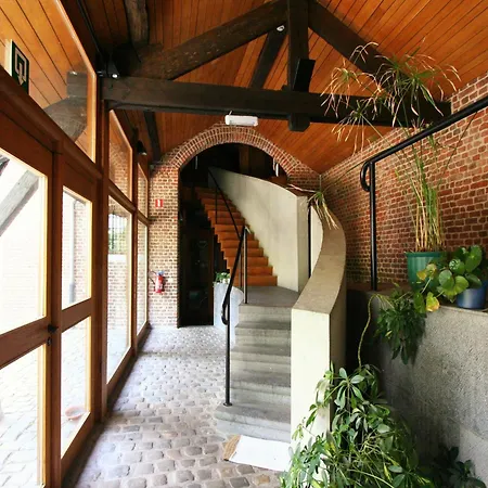 Mansion With Pool, Neblon Tatil Evi Ouffet